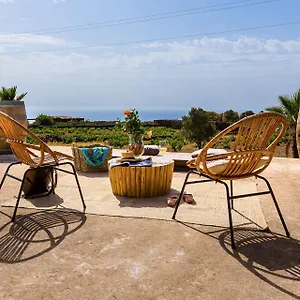 Alloggio per agriturismo Tenuta Bukkuram, San Michele (Pantelleria)